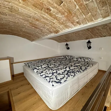 Zenroom Apartman *